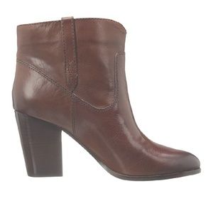 Frye Myra booties - Brand new in box! So 8.5